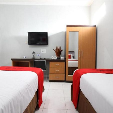 เรดดอร์ซ พลัส แอต โฮเทล สตาร์ 88 Hotel Tugu ภายนอก รูปภาพ