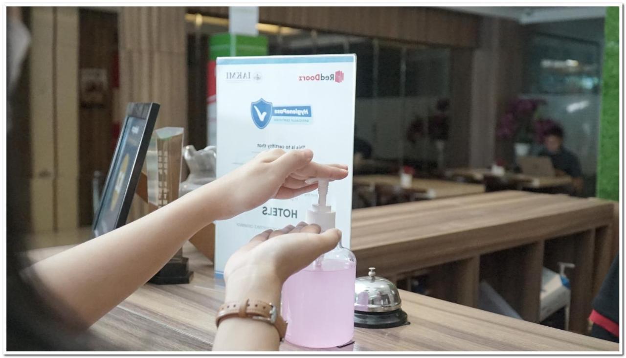 เรดดอร์ซ พลัส แอต โฮเทล สตาร์ 88 Hotel Tugu ภายนอก รูปภาพ