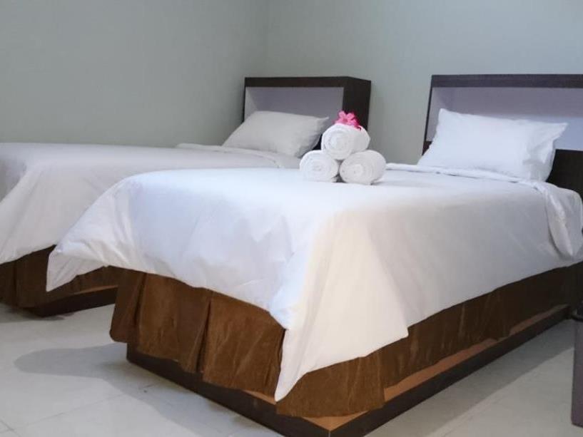 เรดดอร์ซ พลัส แอต โฮเทล สตาร์ 88 Hotel Tugu ภายนอก รูปภาพ