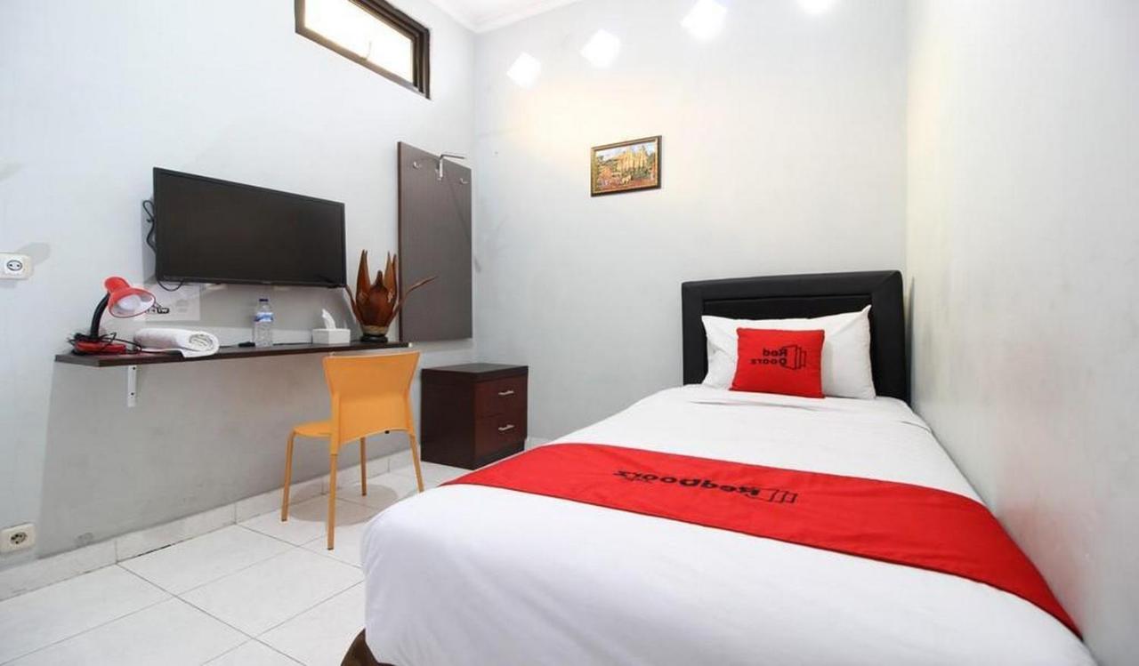 เรดดอร์ซ พลัส แอต โฮเทล สตาร์ 88 Hotel Tugu ภายนอก รูปภาพ