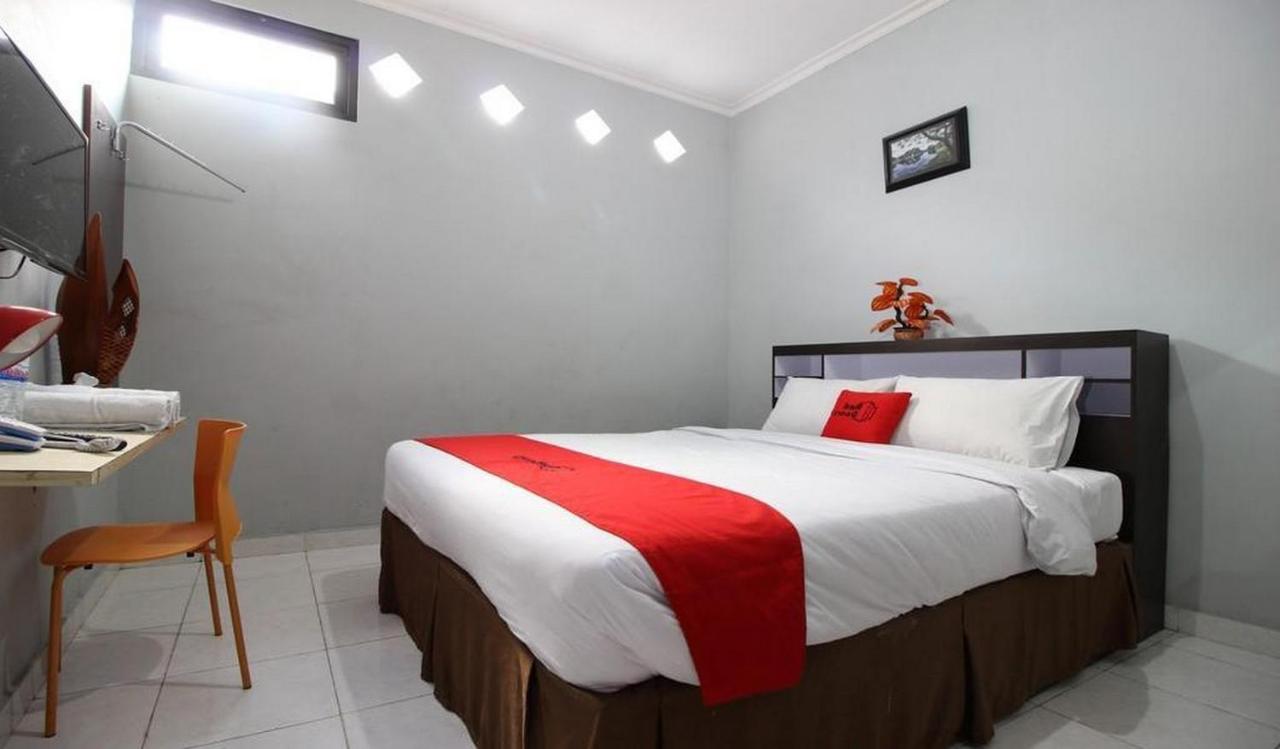 เรดดอร์ซ พลัส แอต โฮเทล สตาร์ 88 Hotel Tugu ภายนอก รูปภาพ